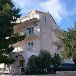 Nana Pensjonat Primošten